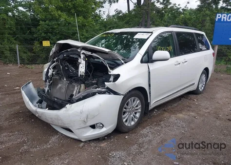 2015 Toyota Sienna Xle 8 Passenger from USA, damaged, VIN 5TDYK3DC0FS586501